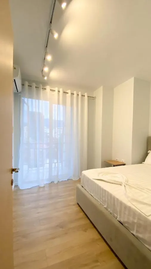 Centrally Located Glamorous Bright Apt Near Bazaar Tirana 0*,  Albania